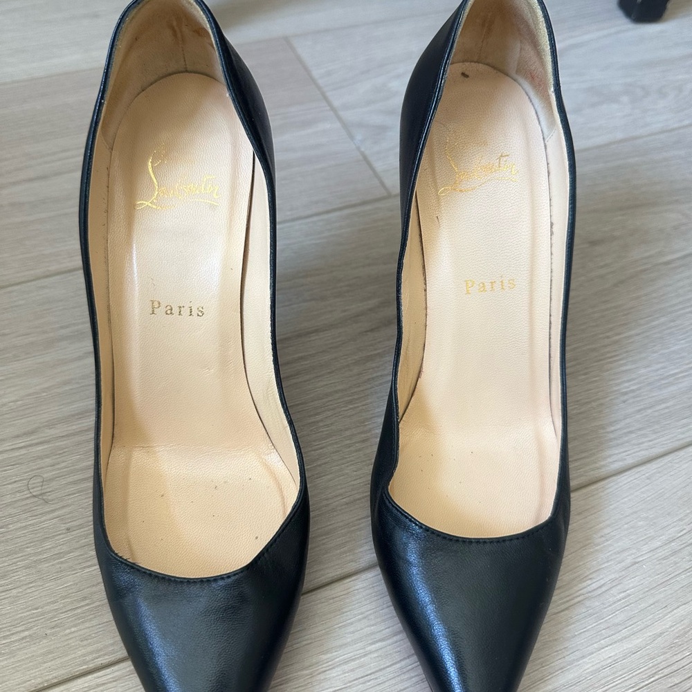 Christian Louboutin Apostrophe 100 Napa Pump